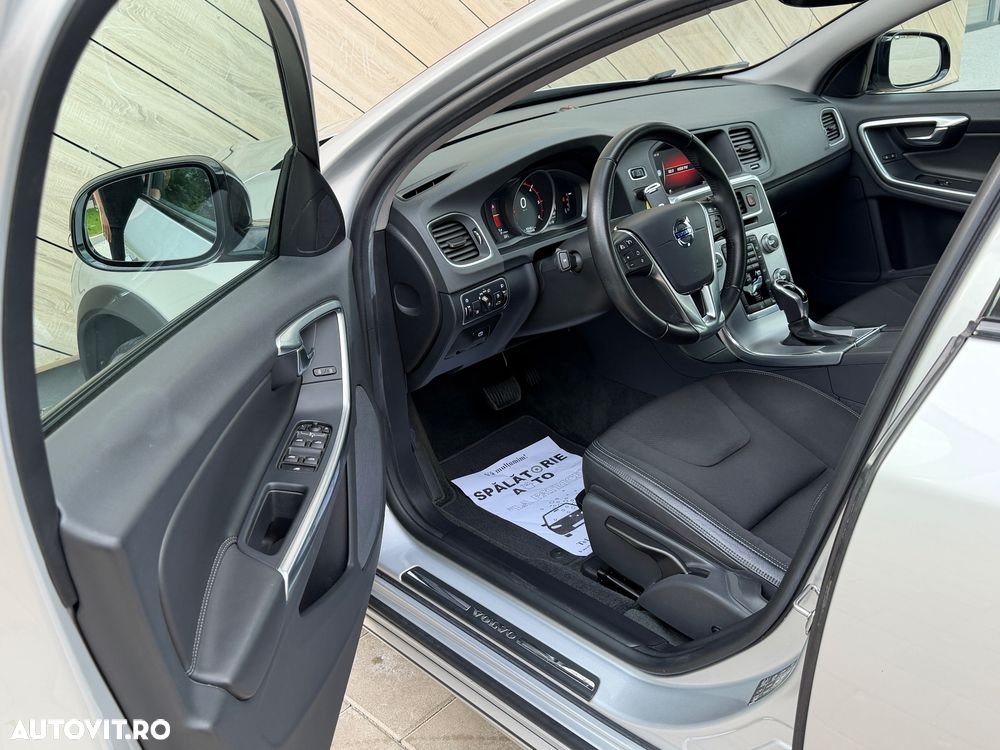 Volvo V60 ver-d3-geartronic-momentum-pro - 10