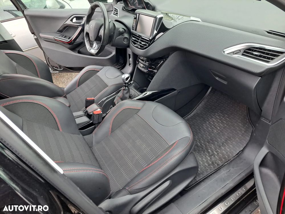 Peugeot 2008 PureTech 130 Stop&Start GT-Line Edition - 18