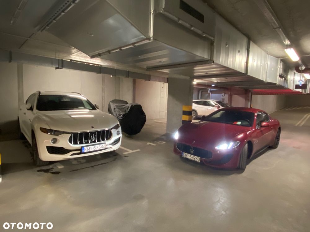 Maserati GranTurismo - 17