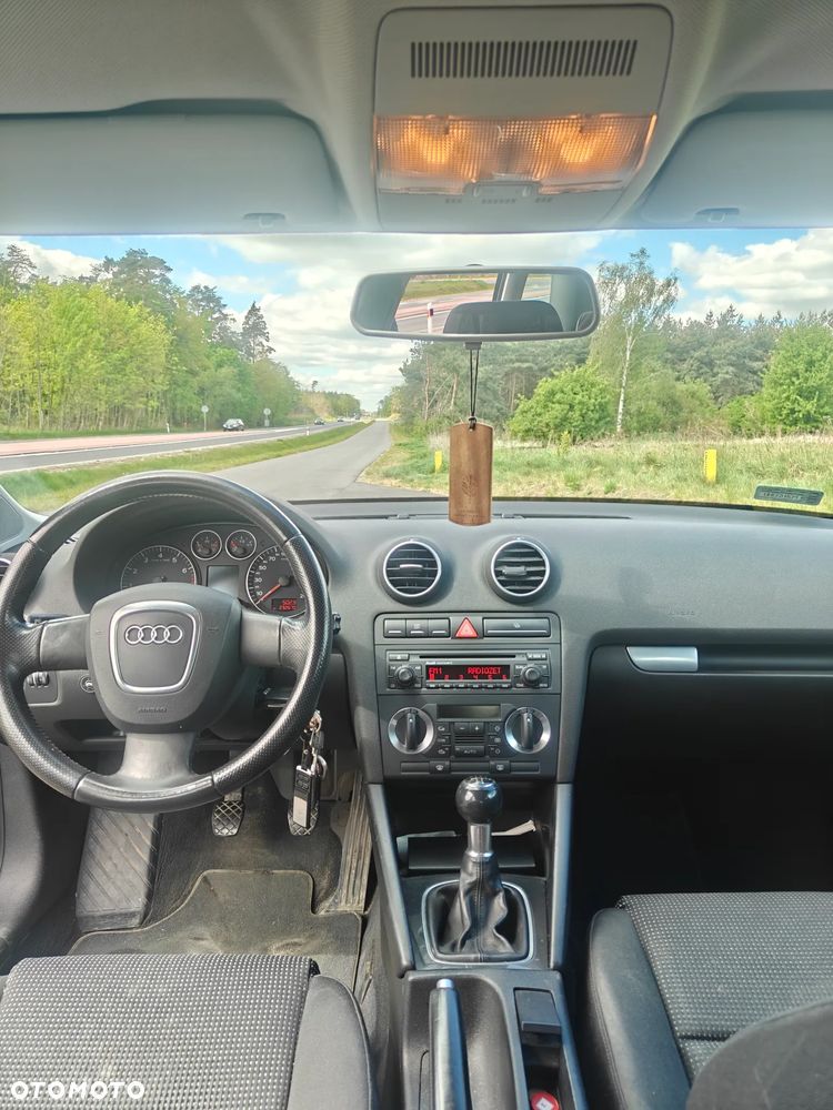 Audi A3 Sportback 1.6 Ambiente - 6