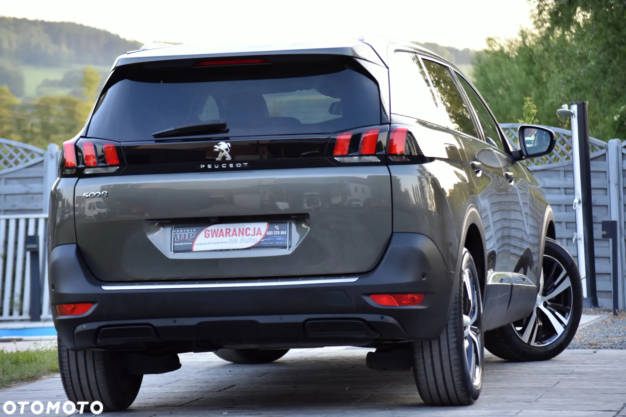 Peugeot 5008 BlueHDI 130 EAT8 Allure Pack - 17
