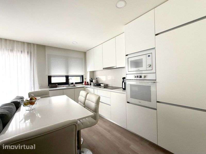 Apartamento T3 - Como novo - Vila Nova de Gaia - Grande imagem: 2/9