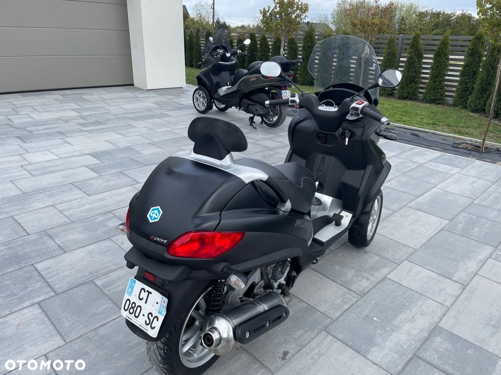 Piaggio MP-3 - 9
