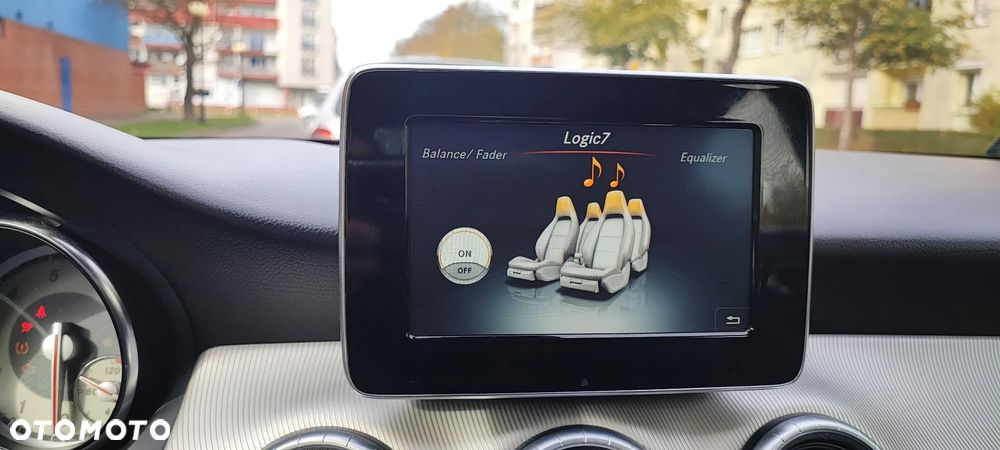 Mercedes-Benz CLA 250 7G-DCT AMG Line - 20