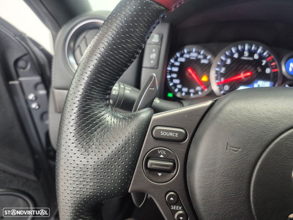 Nissan GT-R 3.8 V6 Black Edition - 32