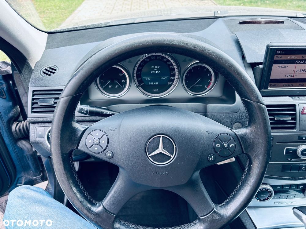 Mercedes-Benz Klasa C 300 7G-TRONIC Avantgarde - 7