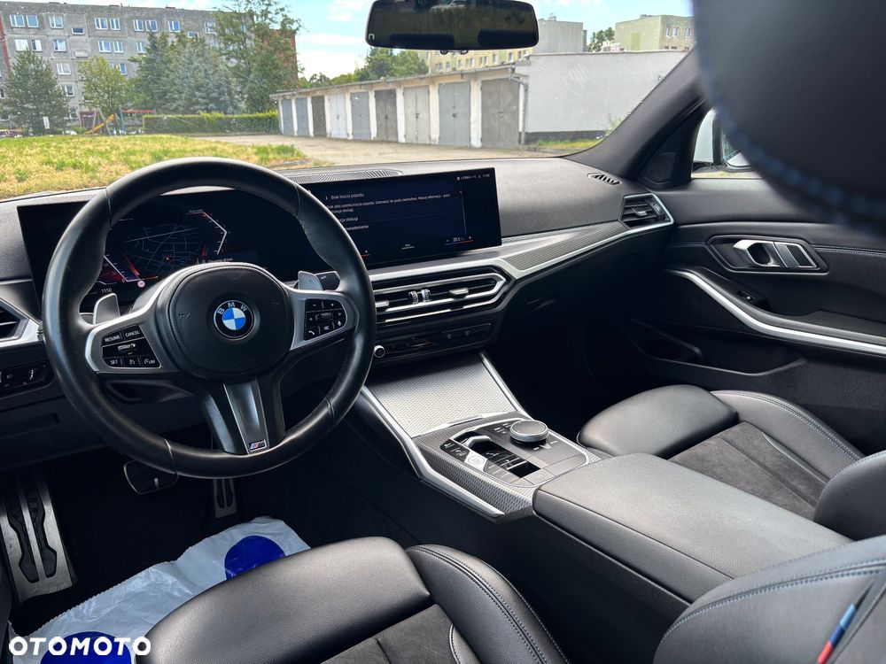 BMW Seria 3 320i xDrive M Sport - 34