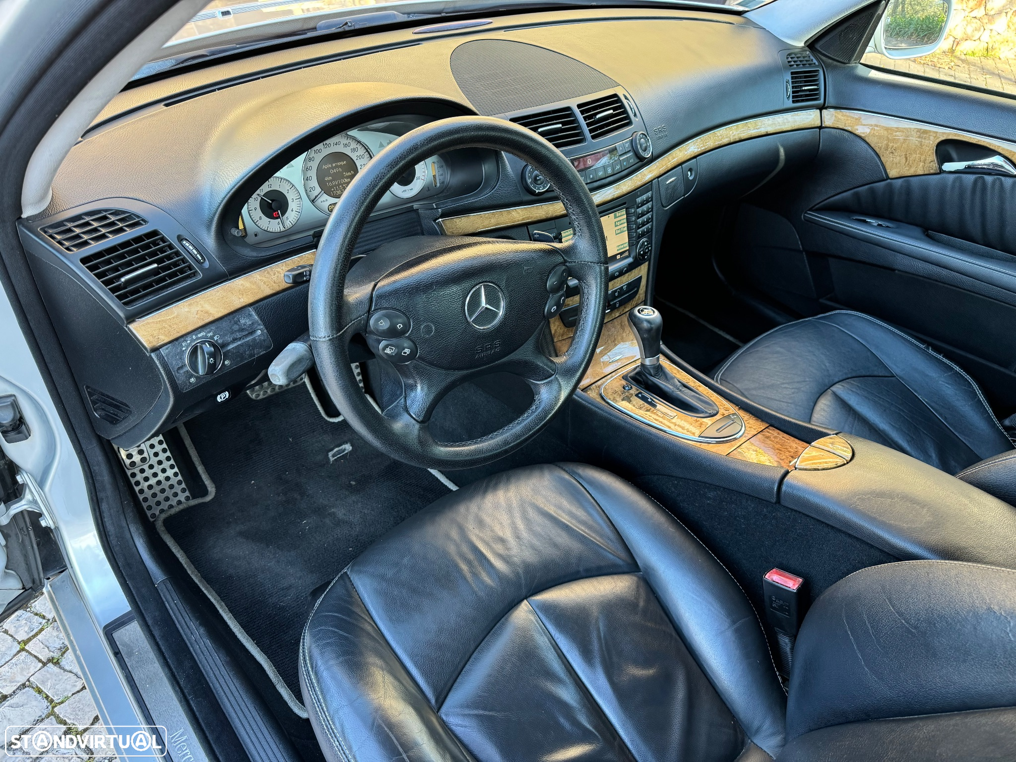 Mercedes-Benz E 320 CDi Avantgarde - 11