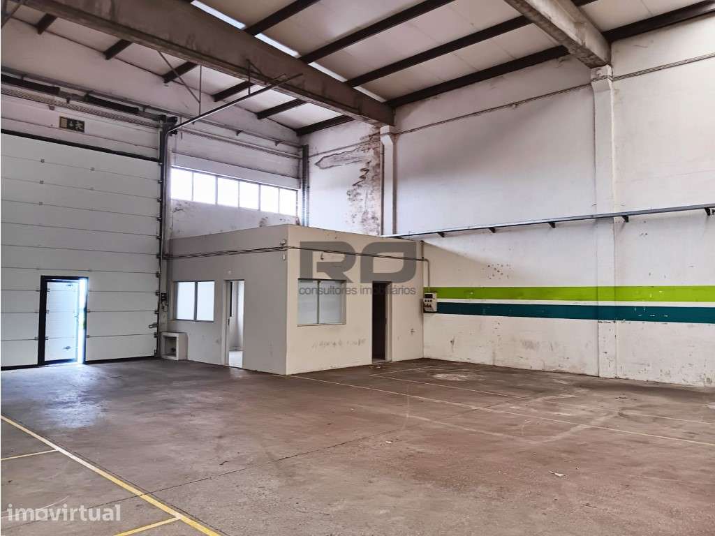 Armazém para investimento na Zona Industrial da Maia - Grande imagem: 5/8