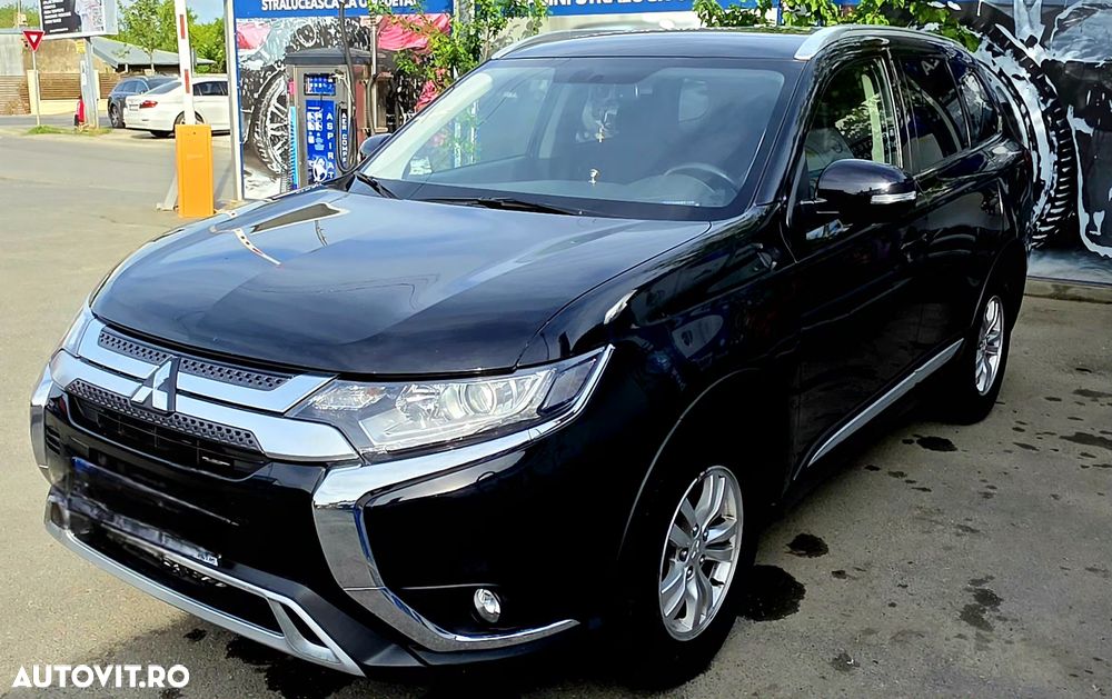 Mitsubishi Outlander 2.0L AS&G CVT Invite - 6