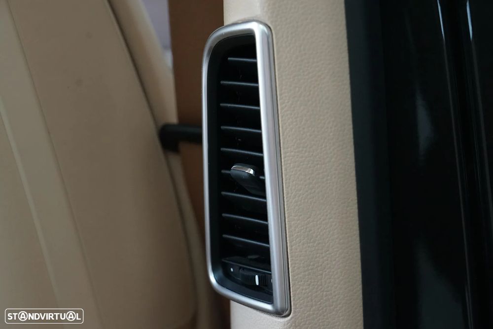 Porsche Panamera Turbo PDK - 28
