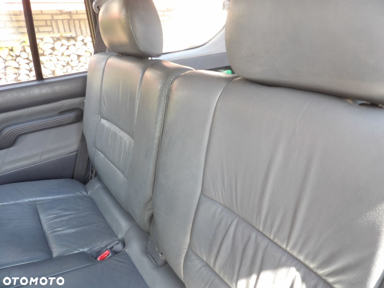 Toyota Land Cruiser - 7