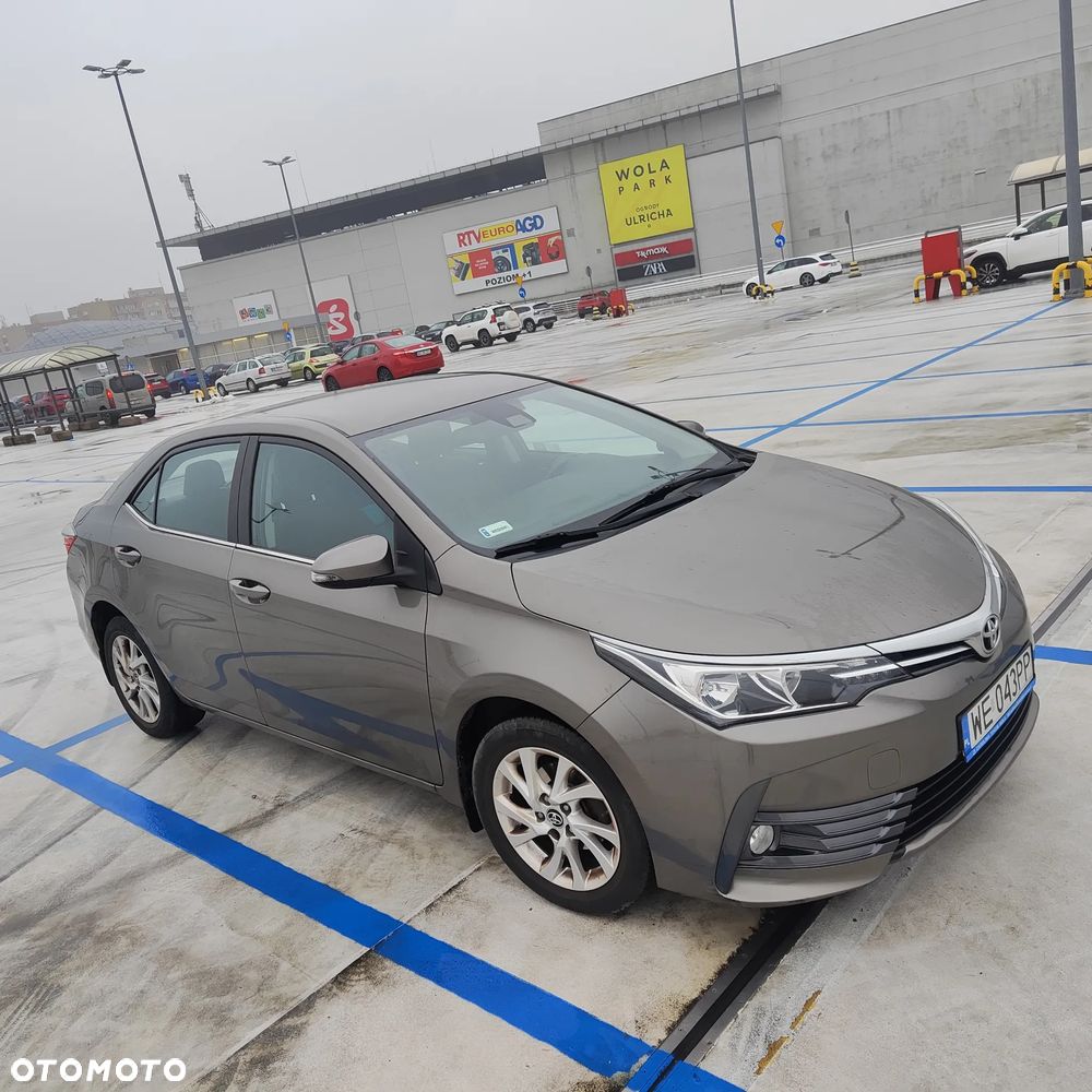 Toyota Corolla 1.6 Comfort - 1