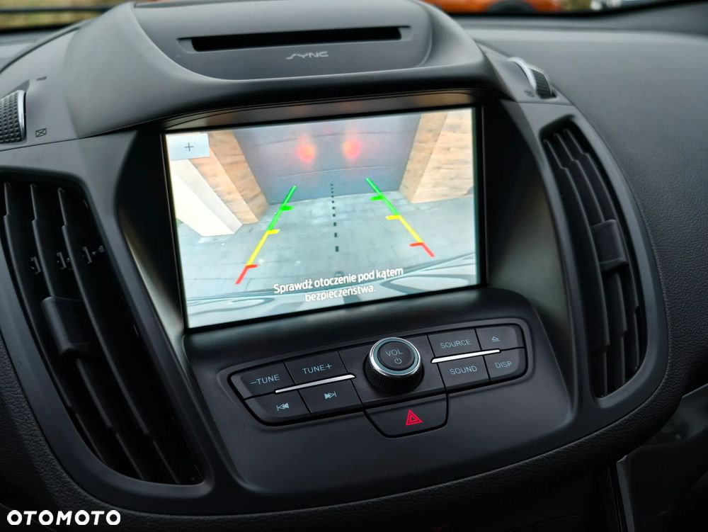 Ford Kuga 2.0 TDCi FWD Titanium - 32