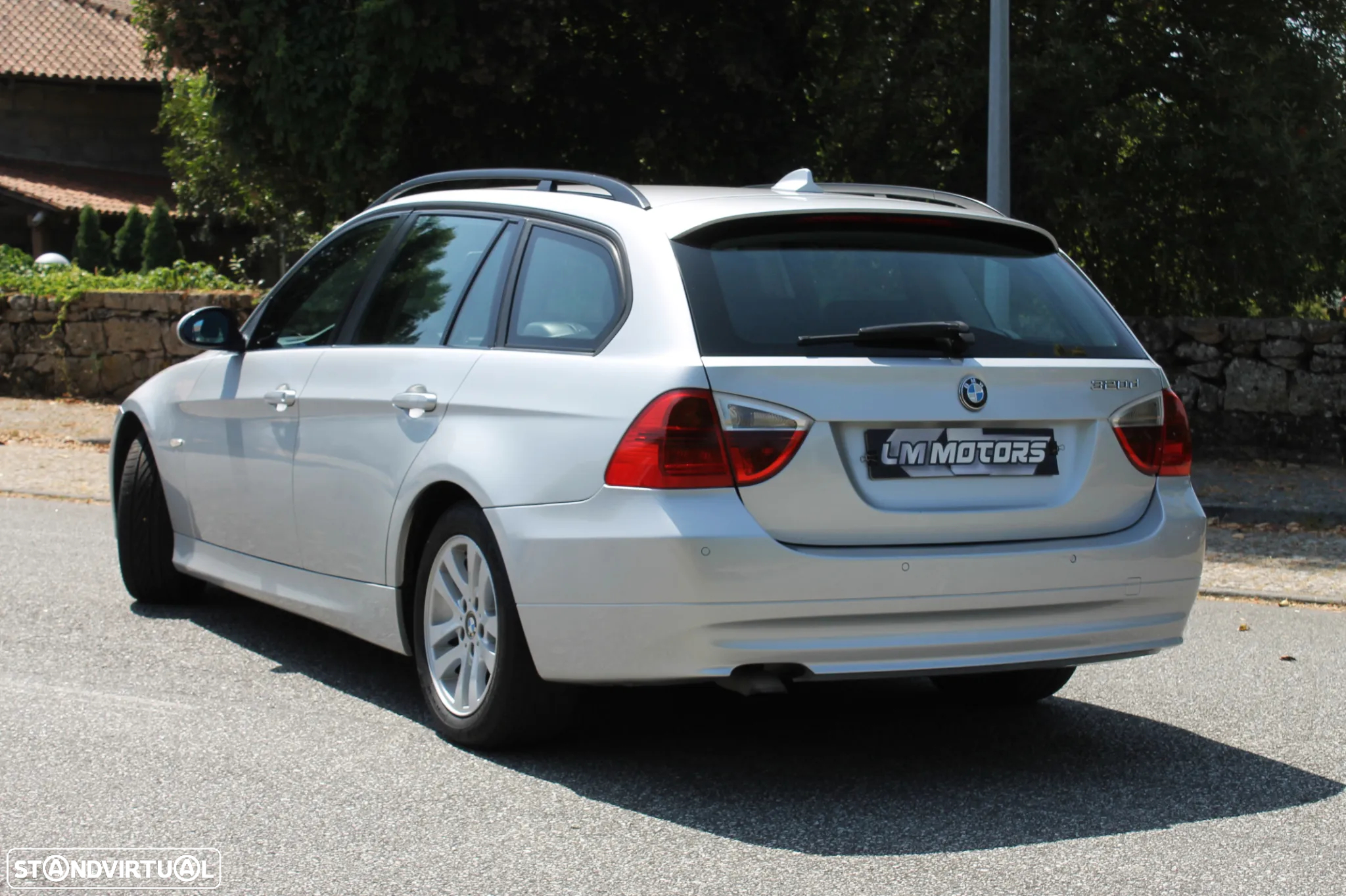 BMW 320 d Touring Exclusive - 16