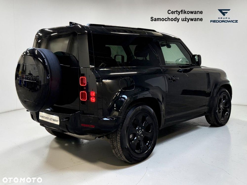 Land Rover Defender - 9