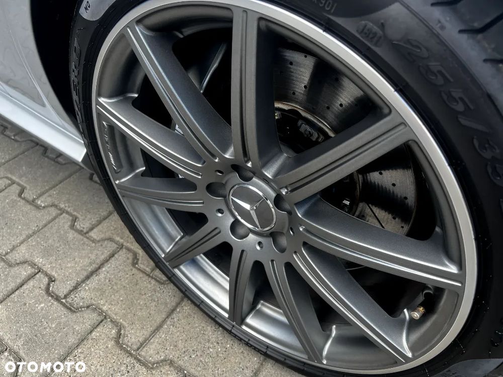 Mercedes-Benz Klasa E 63 AMG - 10