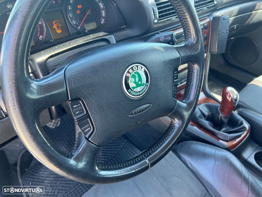 Skoda Superb 1.9 TDI Comfort ESP+APQ - 8