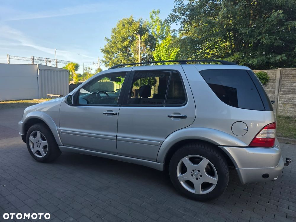 Mercedes-Benz ML 55 AMG - 16