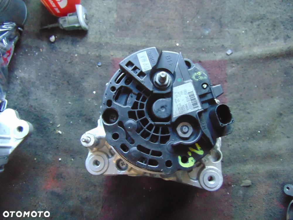 Alternatory Golf 4 1,9 TDI po regeneracji Cena sztuka Róznią sie Kołkami - 7