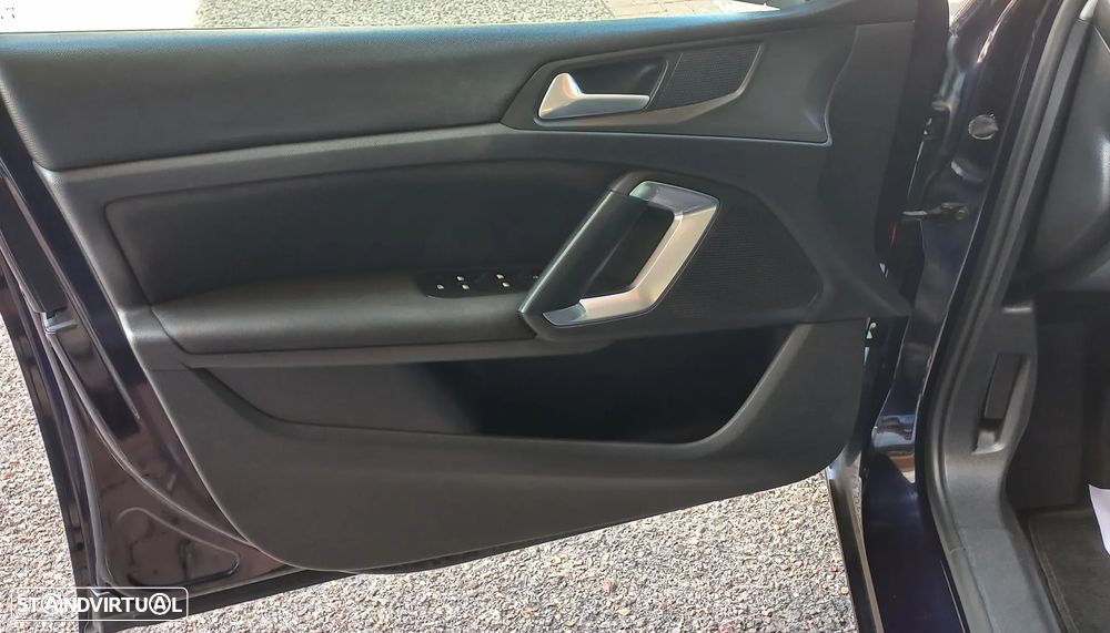 Peugeot 308 SW 1.6 BlueHDi Style — fotografia 15