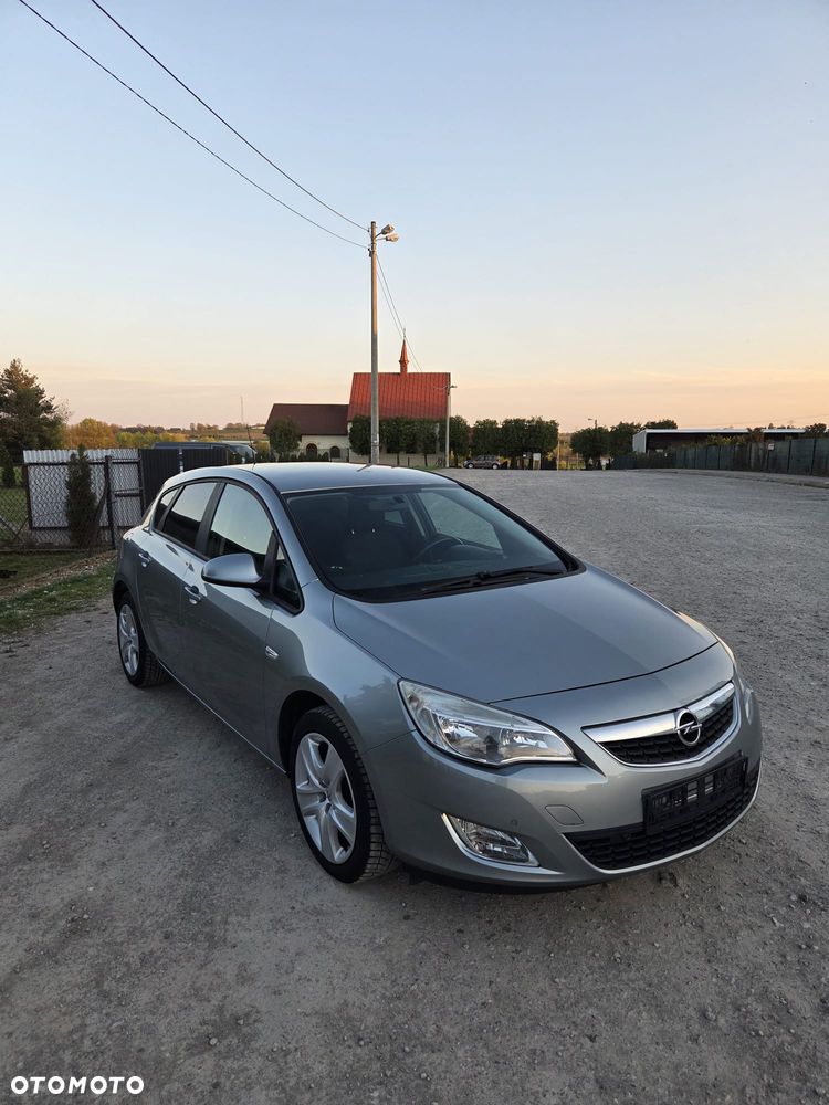 Opel Astra 1.4 ecoFLEX Cosmo - 14