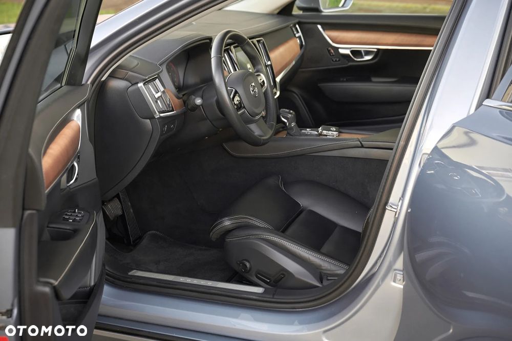 Volvo S90 - 24