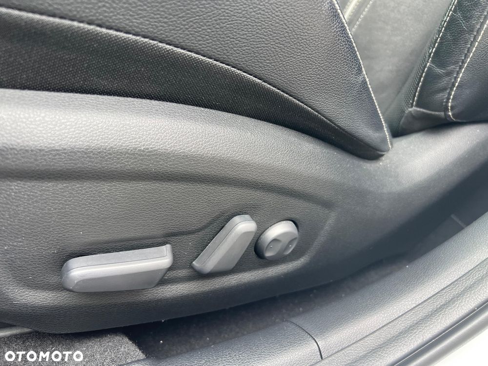 Kia Ceed 1.4 T-GDI OPF GT Line - 19