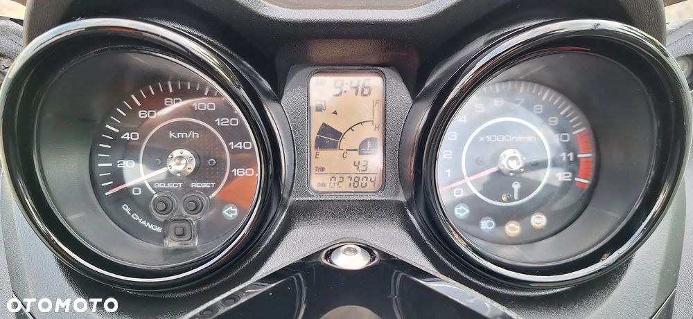 Yamaha X-max - 19