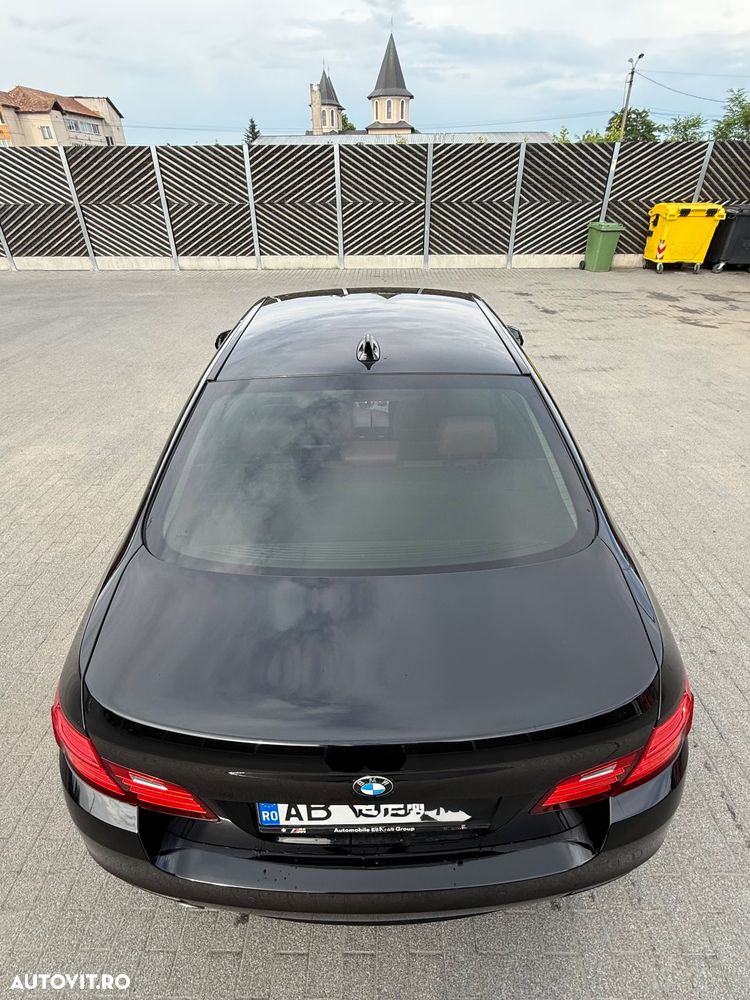 BMW Seria 5 525d xDrive - 18