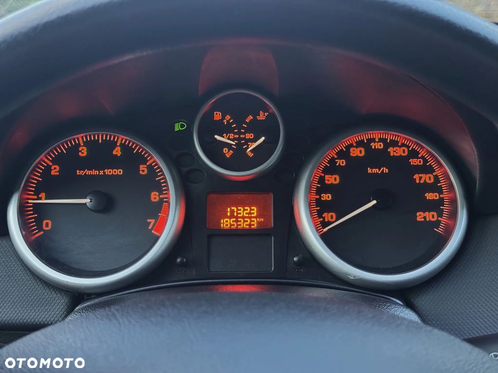 Peugeot 207 1.4 Trendy - 8