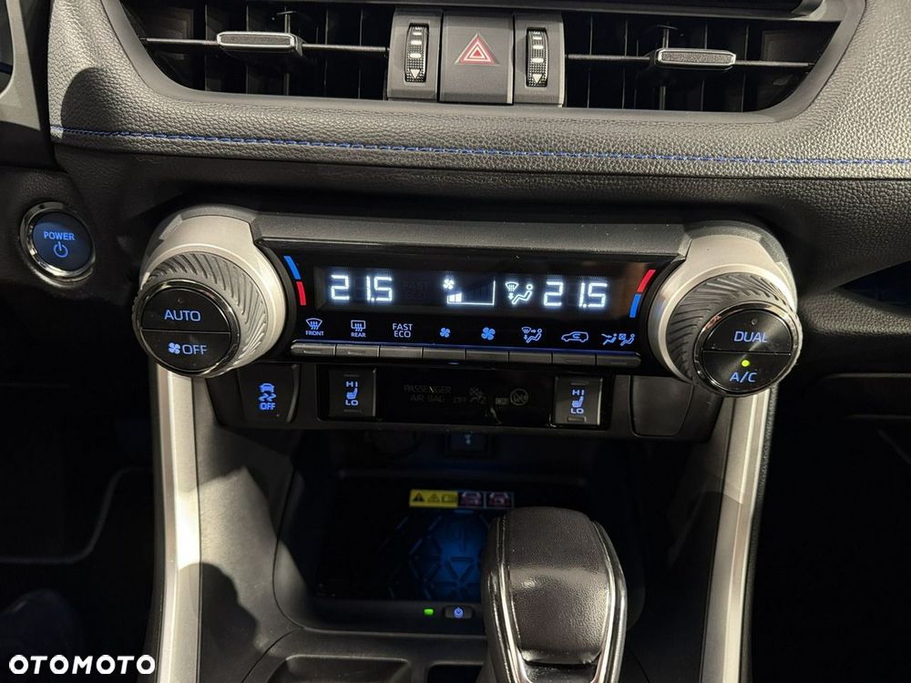 Toyota RAV4 - 22