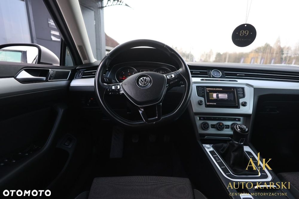 Volkswagen Passat - 7