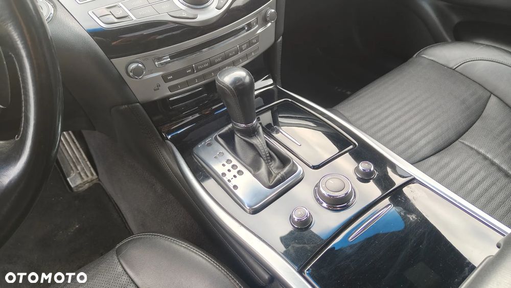 Infiniti M M30d S Premium - 24