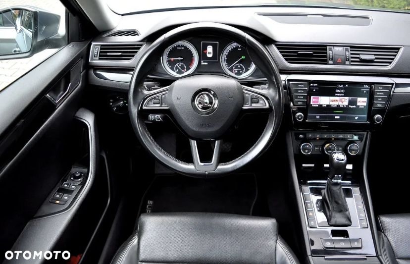 Skoda Superb 2.0 TDI 4x4 L&K DSG - 21