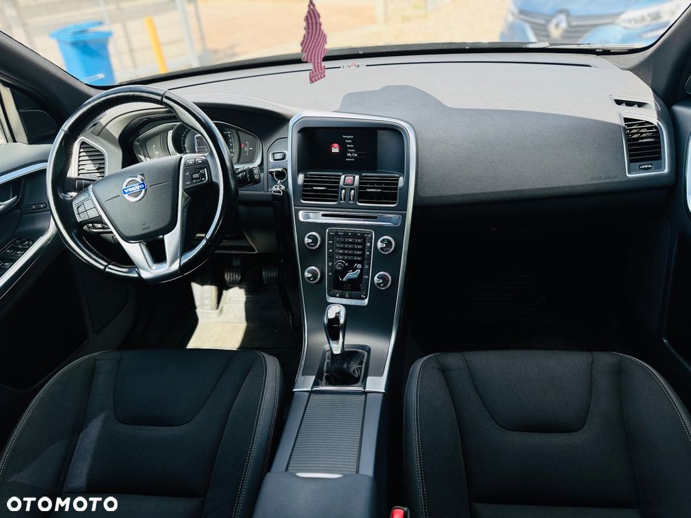 Volvo XC 60 D4 Ocean Race - 8