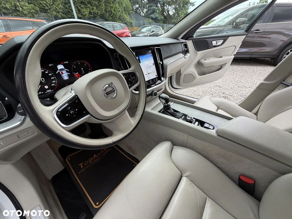 Volvo V60 D4 Inscription - 20