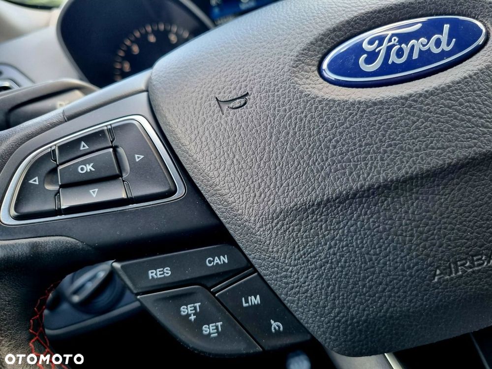 Ford Kuga 1.5 EcoBoost 2x4 ST-Line - 18