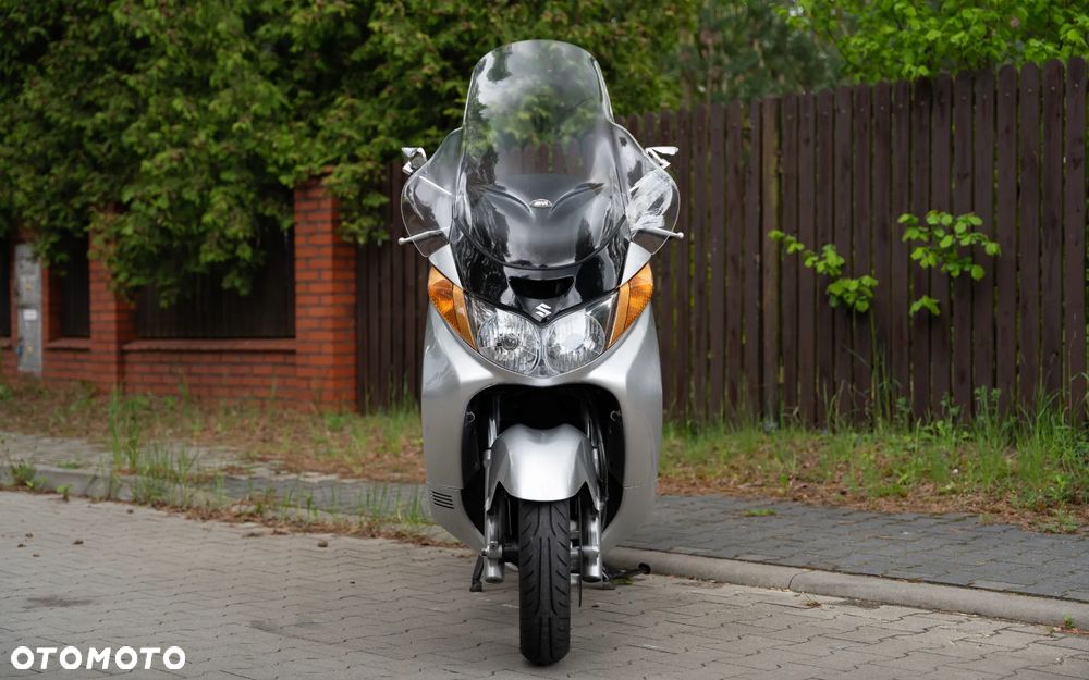 Suzuki Burgman - 7