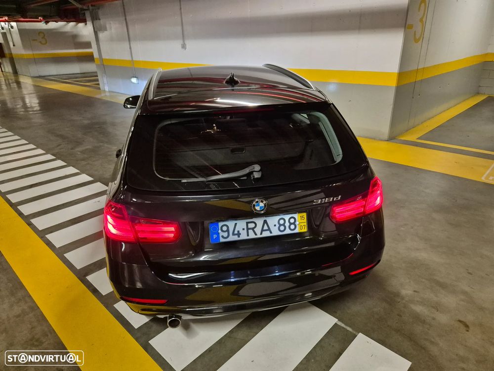 BMW 318 d Touring Auto Line Sport - 17