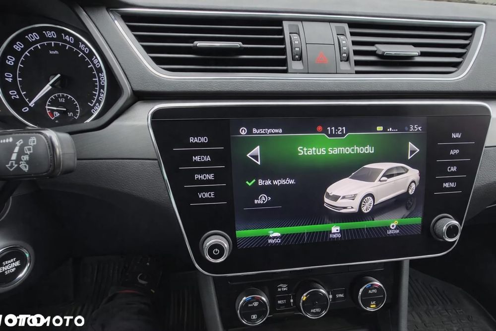 Skoda Superb 2.0 TDI Style DSG - 8