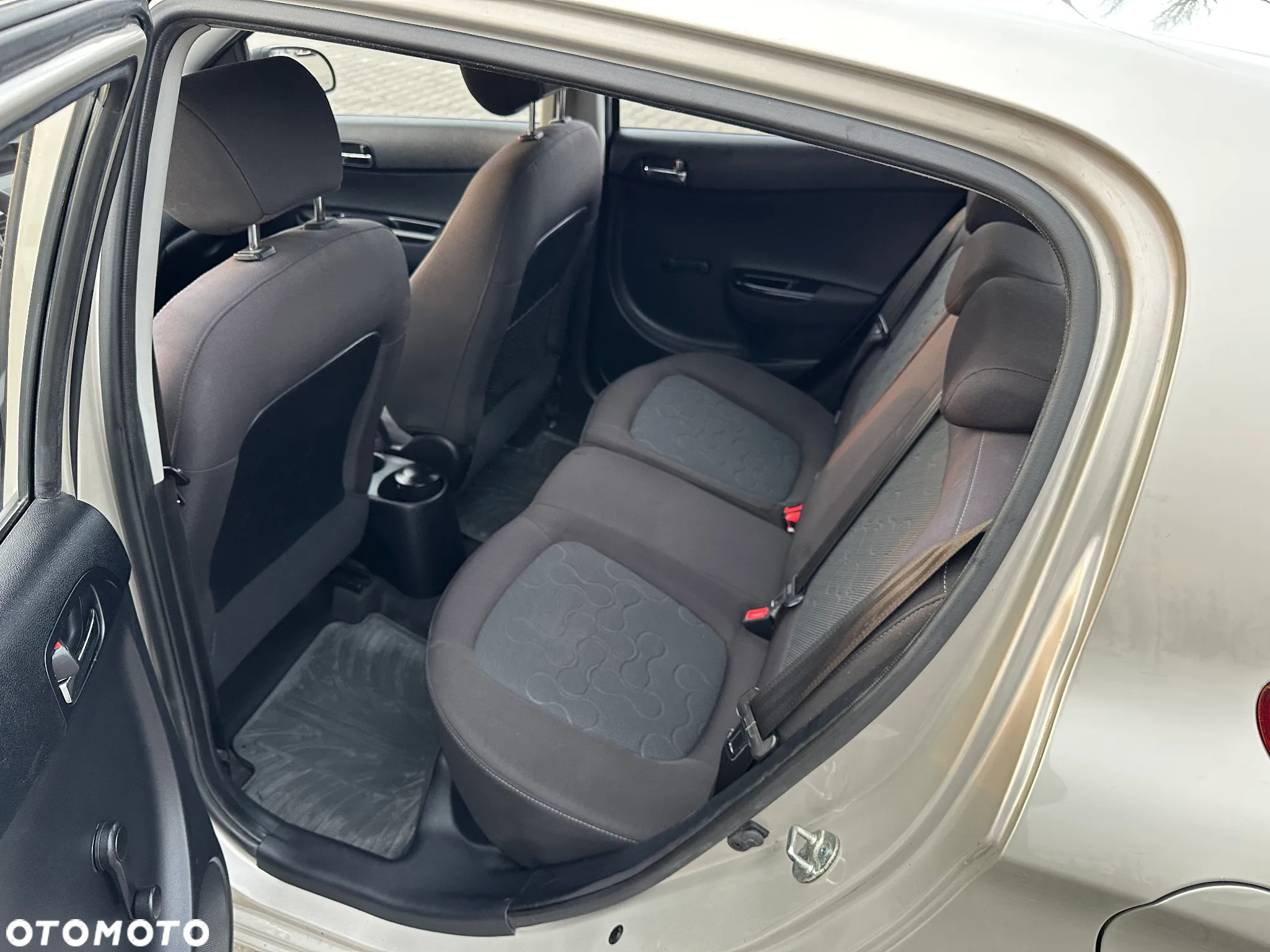 Hyundai i20 - 10