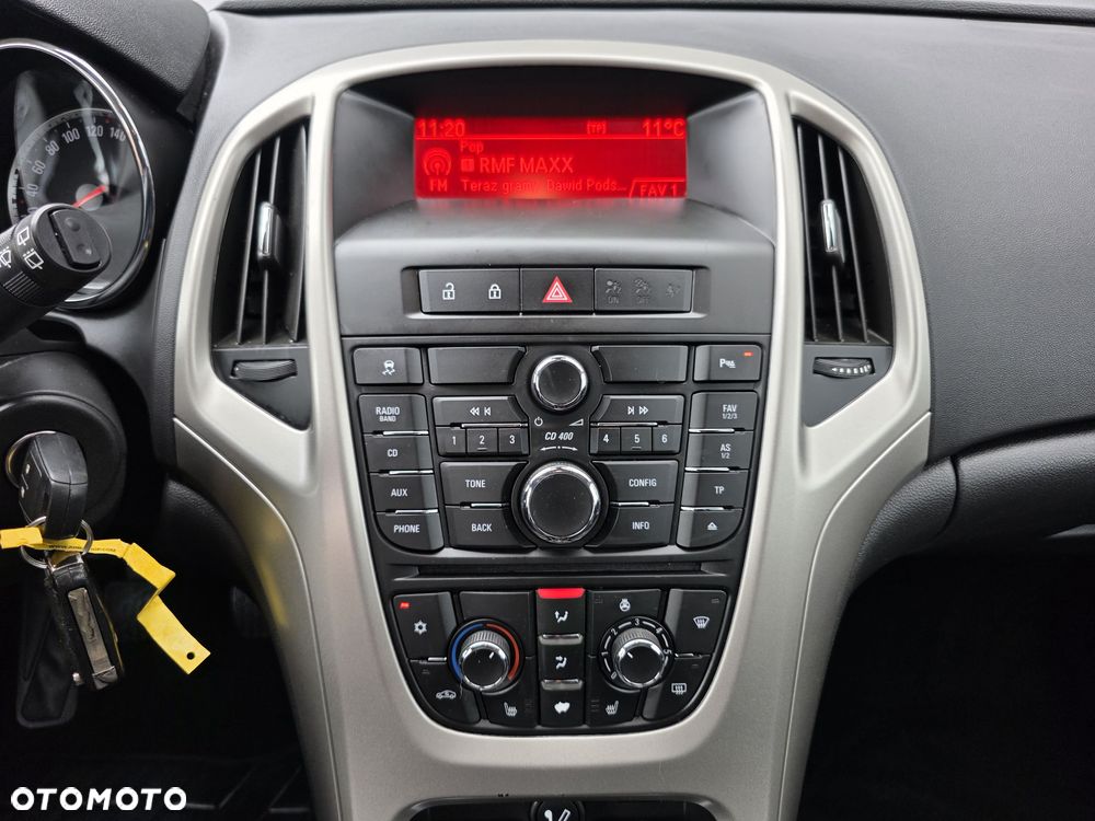 Opel Astra 1.4 Turbo - 21