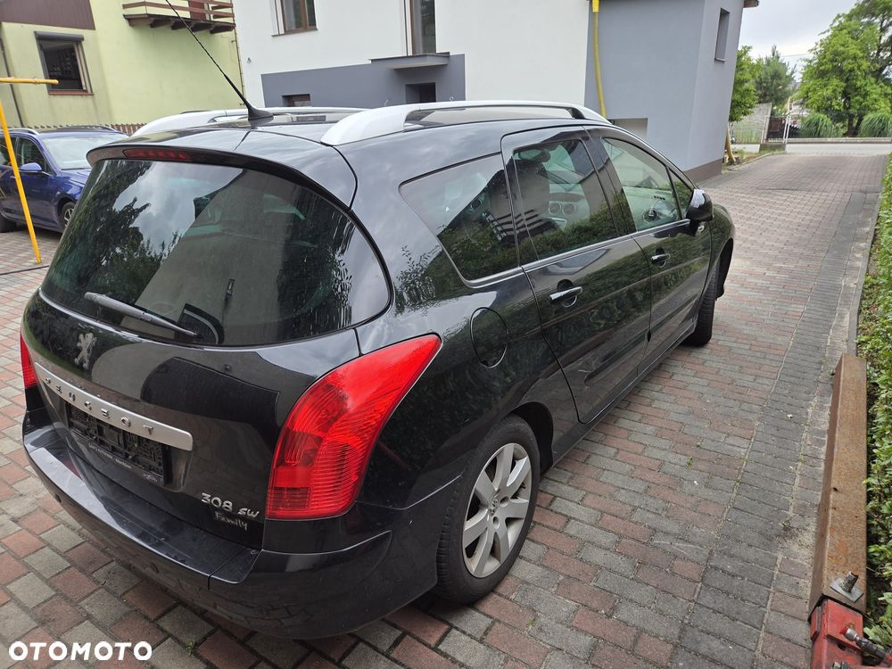 Peugeot 308 - 4