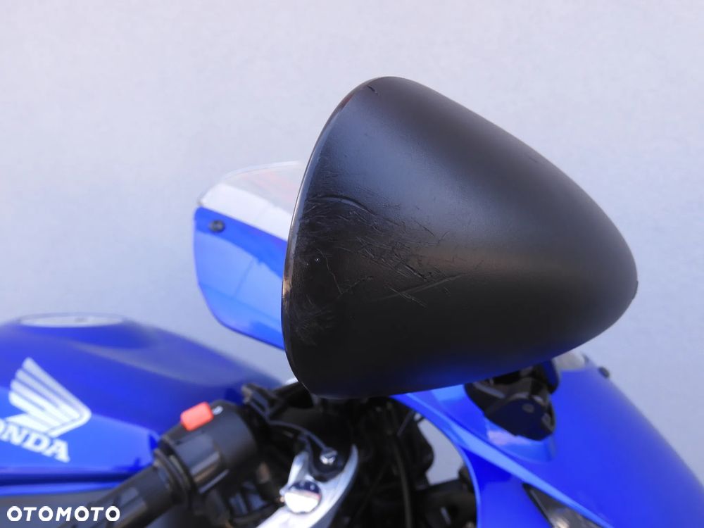 Honda CBR - 12