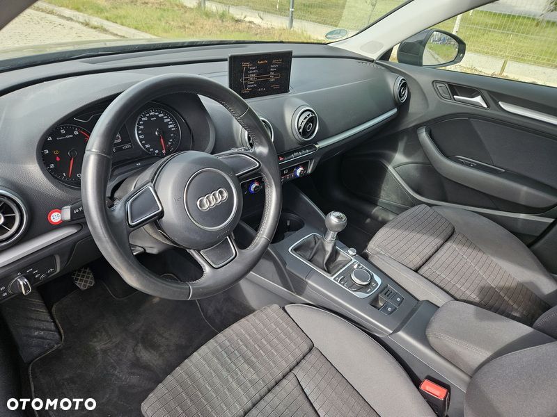 Audi A3 Sportback - 11
