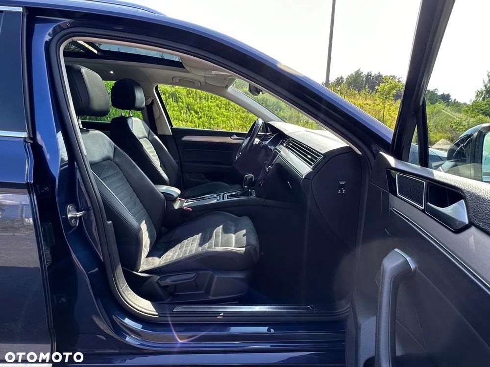 Volkswagen Passat Variant 2.0 TDI SCR DSG Highline - 16