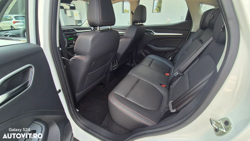 MG ZS EV Standard Luxury - 14