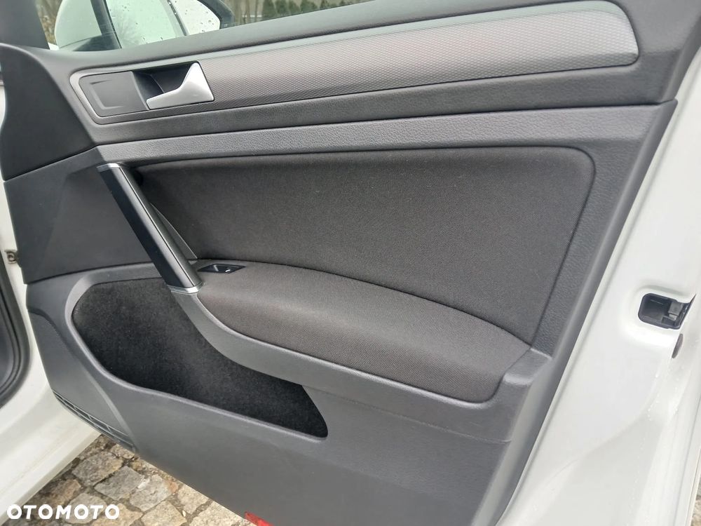 Volkswagen Golf 1.6 TDI BlueMotion Technology Lounge - 4