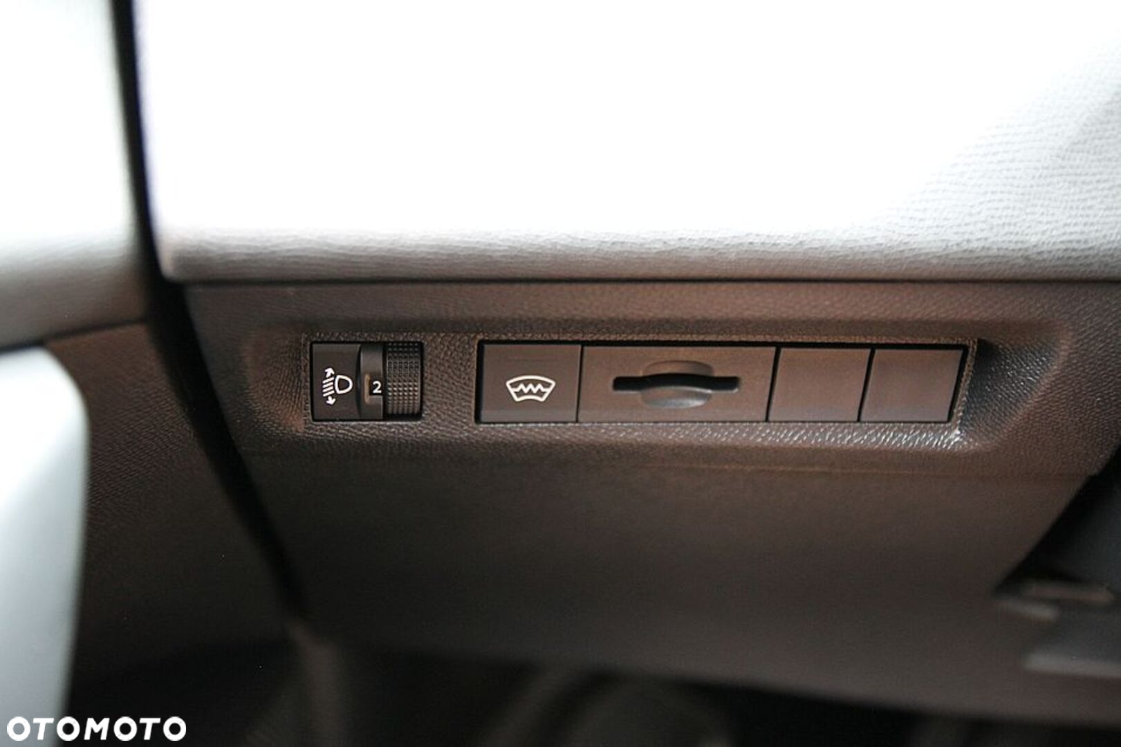 Peugeot 308 1.5 BlueHDi Allure Pack S&S EAT8 - 28